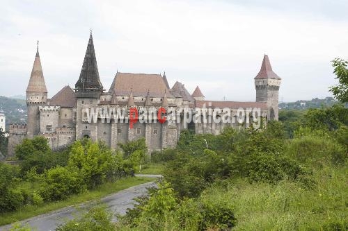Imagine de ansamblu a Castelului de Hunedoara
