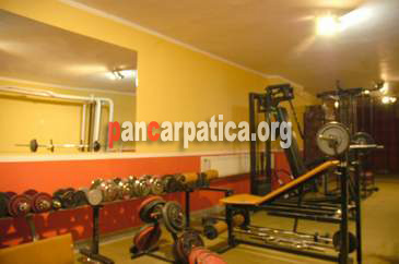 Imagine cu sala de fitness a Pensiunii Casa Avram-Sucevita unde turistii pot sa faca miscare si sa se relaxeze