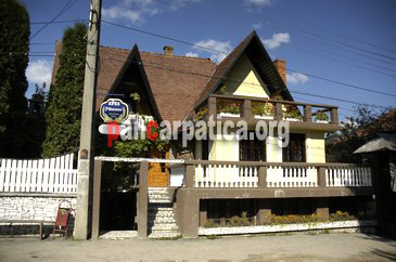 Pensiunea Casa Aurora din Vama va asteapta cu bratele deschise in orice perioada a anului, fiind amplasata in centrul Bucovinei