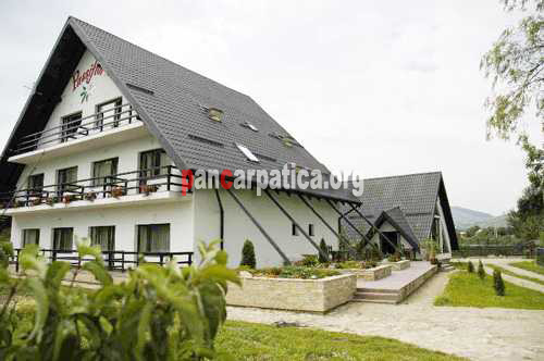 Pensiunea Passiflora este situata in inima Bucovinei, foarte aproape de Manastirea Humorului, patrimoniu UNESCO