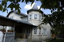 Pensiunea Casa Bianca este situata la numai 500 de metri de intersectia drumului european E576 Suceava-Cluj Napoca cu drumul national 17 A Vama-Moldovita